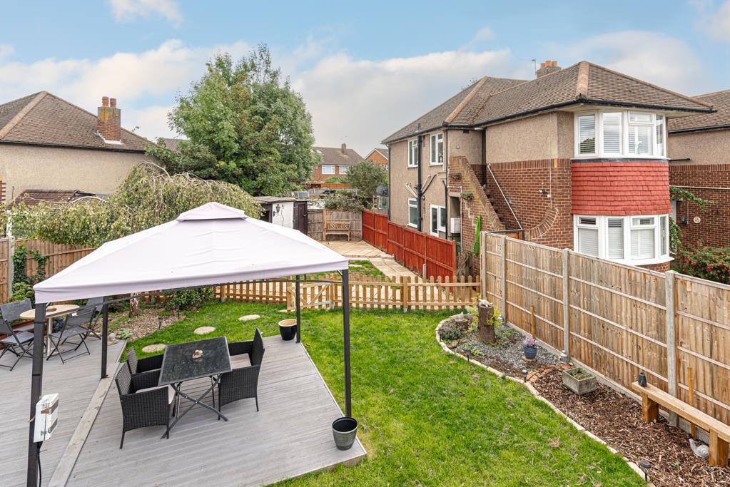 Amis Avenue, Ewell 2 bed for sale £360,000
