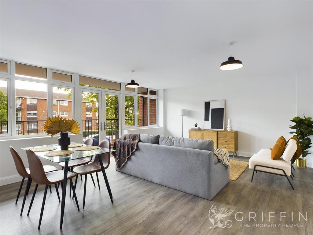 17 Hall Lane, Upminster 2 bed apartment £625,000