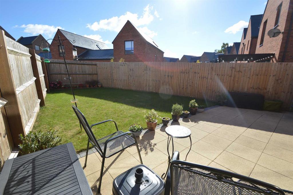 Dalgleish Crescent, Radbrook, Shrewsbury 3 bed detached house for sale