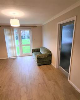 1 bedroom flat to rent, 21 Woodside Road, Sutton