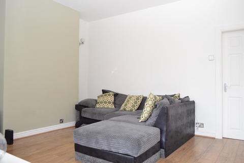 15 School Road, Oldham, OL8 4SL