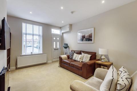 18 Spring Hill, Tadcaster, LS24 8AD