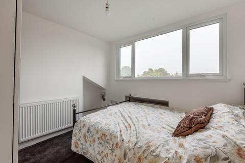 18 Spring Hill, Tadcaster, LS24 8AD