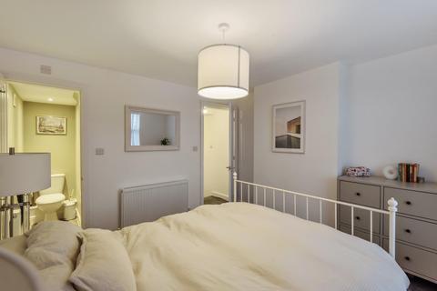 18 Spring Hill, Tadcaster, LS24 8AD
