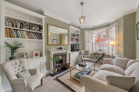 3 Mount Road, London, SW19 8ES