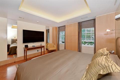 3 bedroom flat to rent - Lowndes Square, Knightsbridge, SW1X