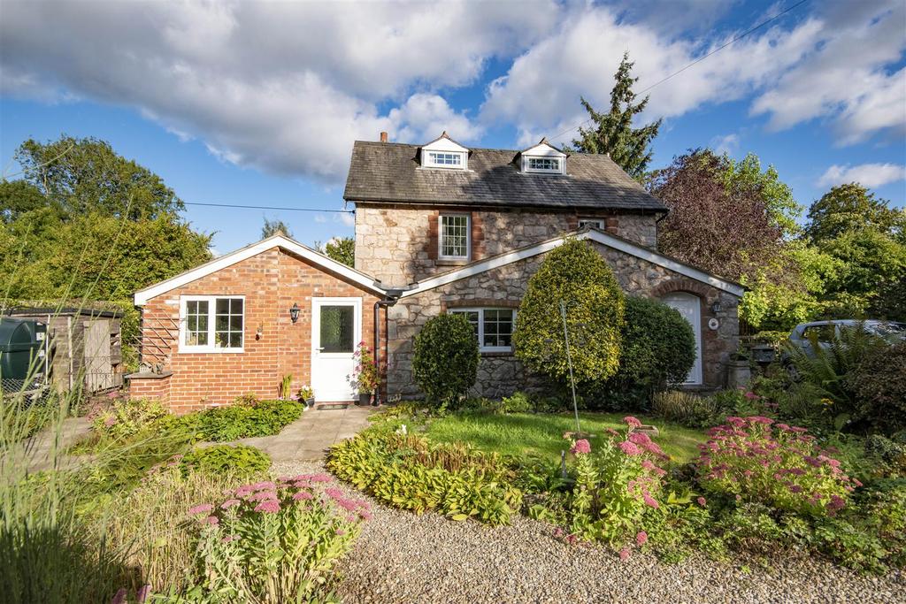 Llynclys, Oswestry 3 bed detached house for sale £525,000