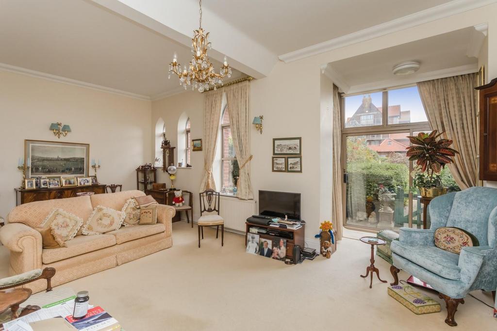 Falmer Road, Rottingdean, Brighton 2 bed apartment £475,000