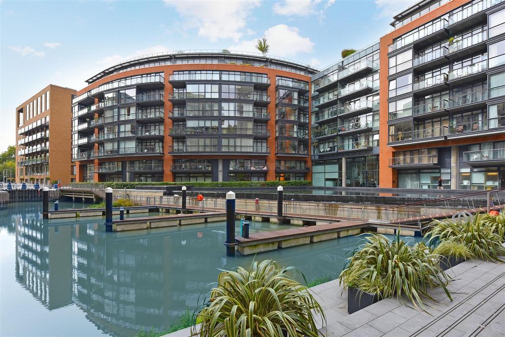 Hepworth Court, Grosvenor Waterside... 2 bed flat £1,295,000