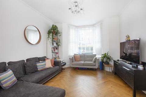16 County Grove, London, SE5 9LE