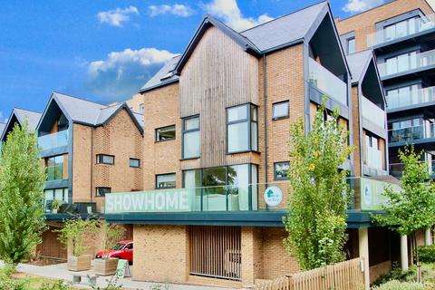 3 bedroom terraced house for sale - Townhouse Collection, Riverside Park, Ashford