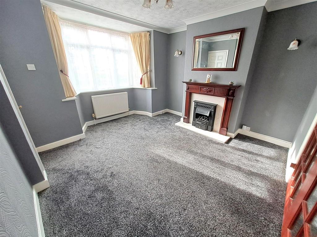 Brays Road, Sheldon, Birmingham 2 bed end of terrace house £220,000