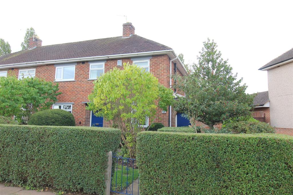Broadway, Loughborough 3 bed semidetached house £895 pcm (£207 pw)