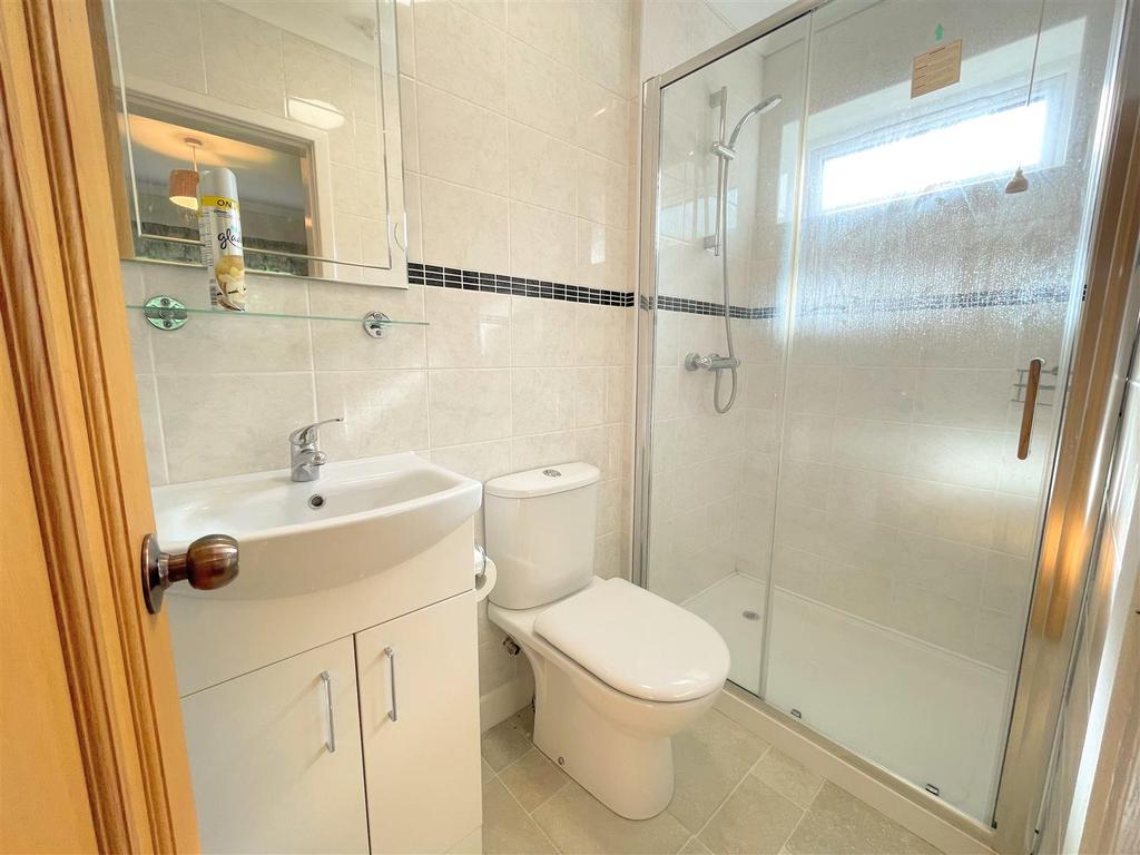 Shower room/w.c.
