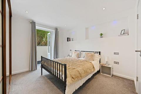 3 bedroom apartment for sale - Priory Terrace, West Hampstead, NW6