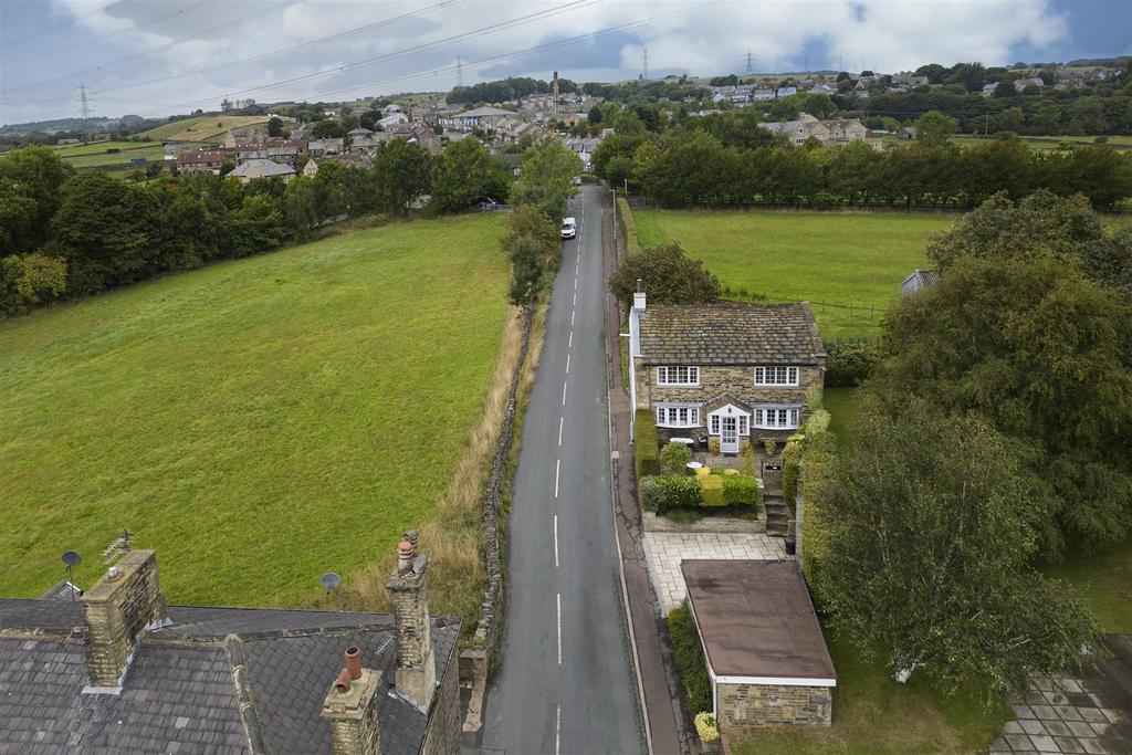 Crofters Cottage, Coley Road, Coley, Halifax 4 bed detached house for
