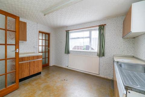 28 Broom Road, Calverton, Nottingham, NG14 6HA
