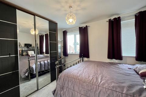 5 Aviary Row, Northampton, NN2 7FJ