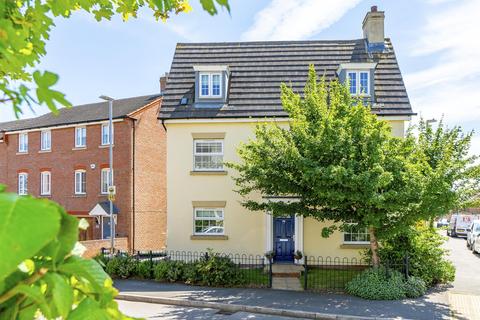 39 James Drive, Calverton, Nottingham, NG14 6RJ