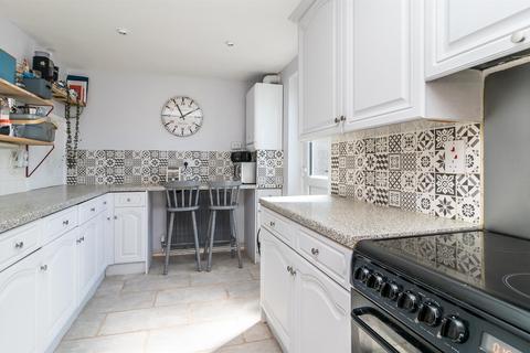 2 Hobsons Acre, Gunthorpe, Nottingham, NG14 7FF