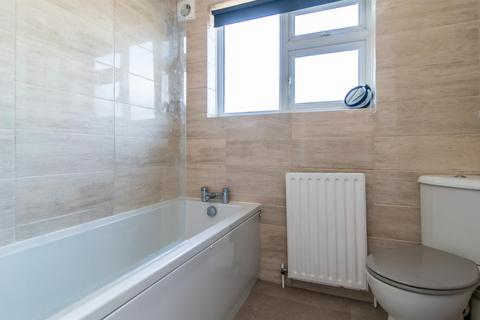 2 Hobsons Acre, Gunthorpe, Nottingham, NG14 7FF