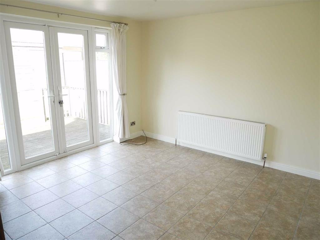 Scott Green View, Gildersome, Leeds, LS27 3 bed detached bungalow £