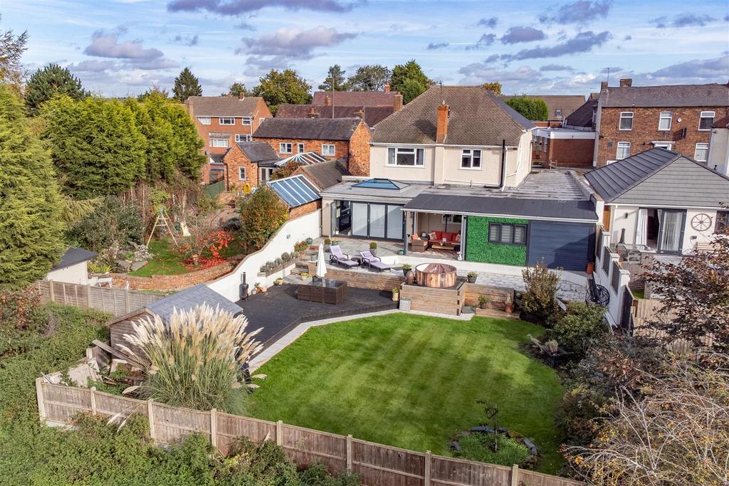 Austrey Road, Warton, Tamworth 3 bed detached house £595,000