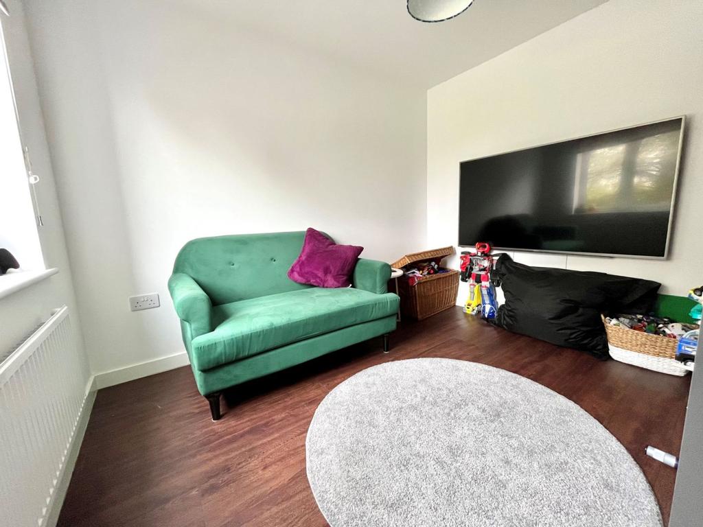 Playroom/dining room