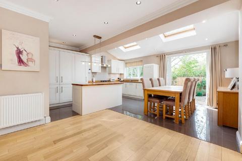 42 Arthur Road, New Malden, KT3 6LX