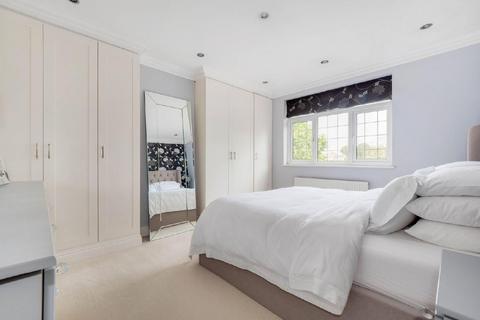 42 Arthur Road, New Malden, KT3 6LX