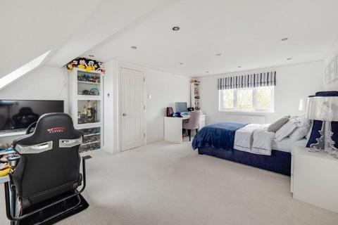 42 Arthur Road, New Malden, KT3 6LX