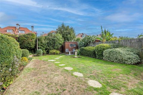 3 bedroom detached house for sale - Lynton Road, Thorpe Bay, Essex, SS1