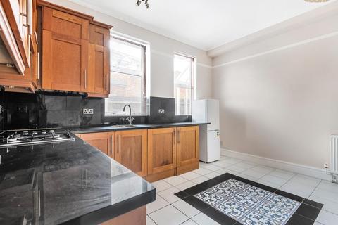 Flat 1, 1 Chesham Road, Kingston Upon Thames, KT1 3AG