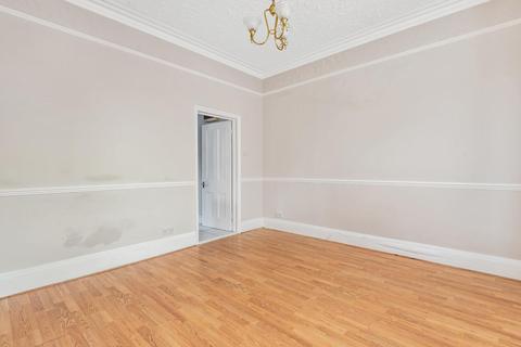 Flat 1, 1 Chesham Road, Kingston Upon Thames, KT1 3AG