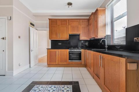 Flat 1, 1 Chesham Road, Kingston Upon Thames, KT1 3AG