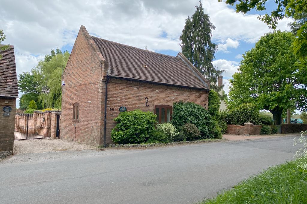 Lady Lane, Shirley, Solihull, West Midlands, B90 2 bed detached house