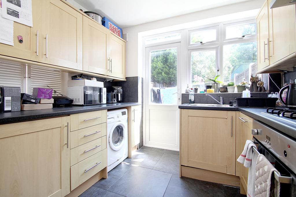 Foredrove Lane, Solihull, West Midlands, B92 3 bed terraced house for