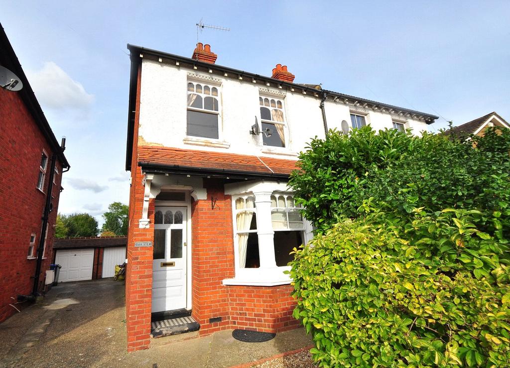 St. Marks Crescent, Maidenhead... 2 bed semidetached house £1,450