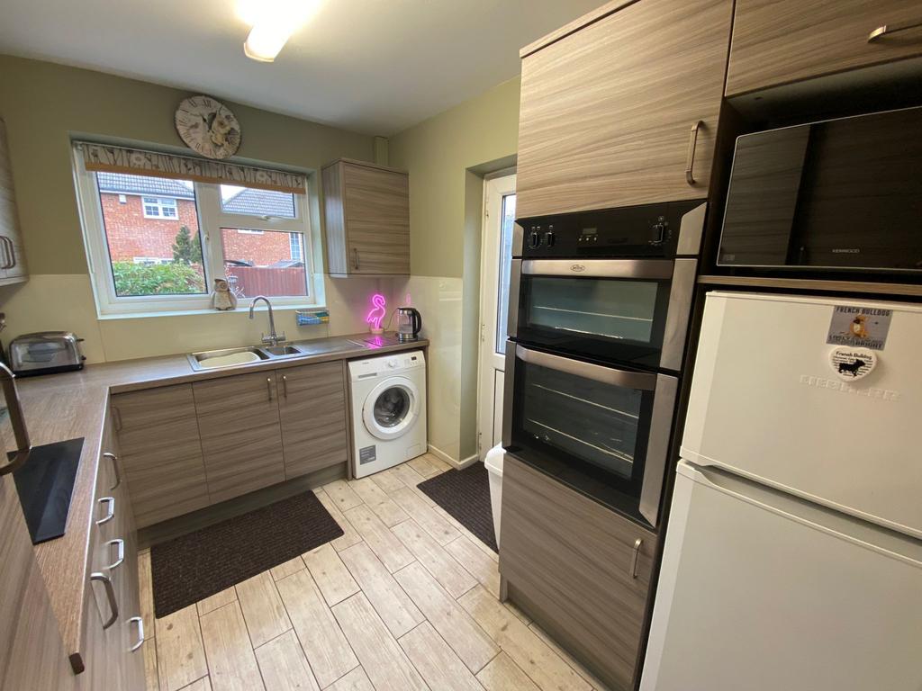 Parkland Drive, Luton, LU1 3 bed detached house £435,000