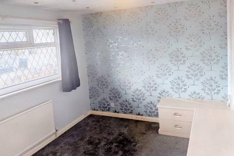 3 bedroom semi-detached house to rent, Huggett Close, Rushey Mead, Leicester LE4