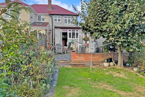 7 Wendover Way, Welling, DA16 2BW