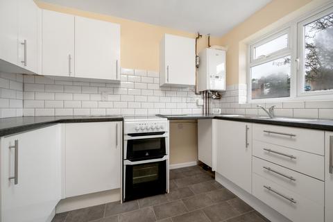 2 bedroom terraced house to rent, Wentworth Drive, Grantham