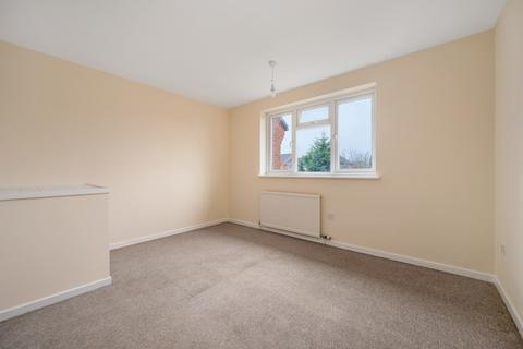 2 bedroom terraced house to rent, Wentworth Drive, Grantham
