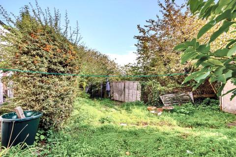 129 The Myrke, Datchet, Slough, SL3 9AD
