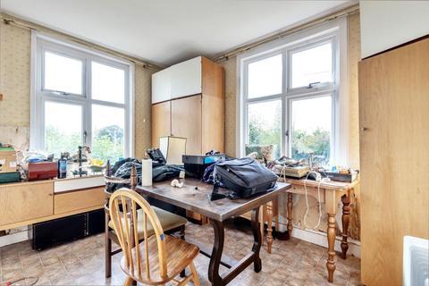 129 The Myrke, Datchet, Slough, SL3 9AD