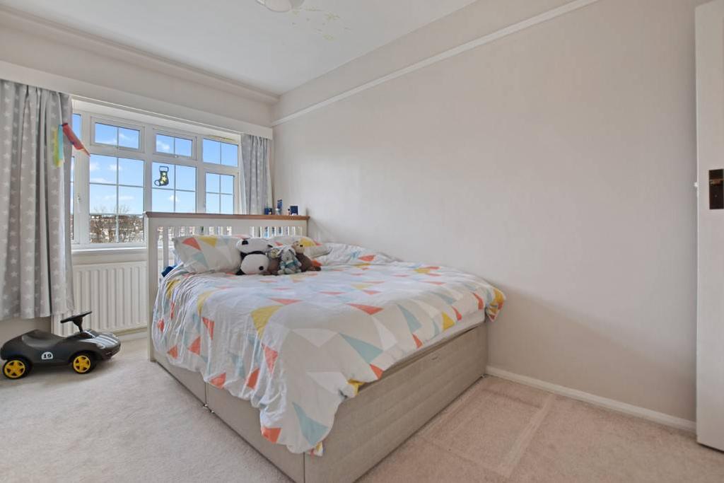 7 Acol Court37.jpg