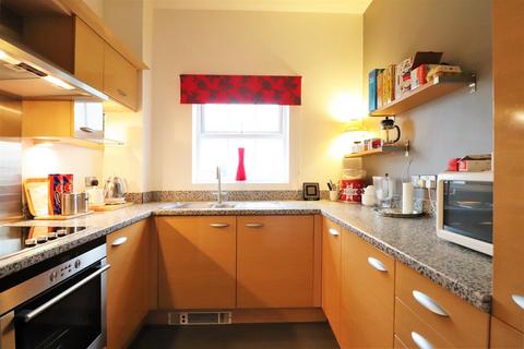 30 Liverymen Walk, Greenhithe, DA9 9GZ