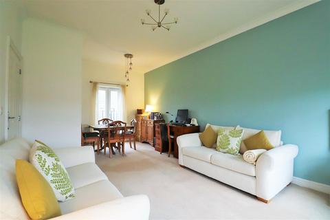 30 Liverymen Walk, Greenhithe, DA9 9GZ