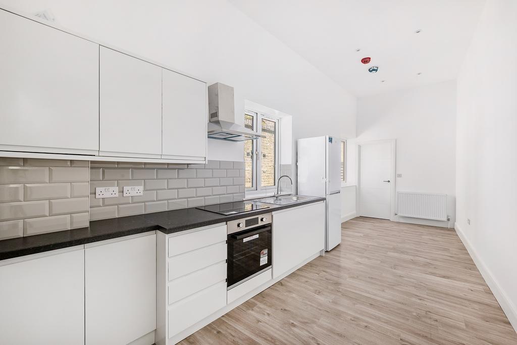 Boston Road, Hanwell, W7 1 bed flat £214,950