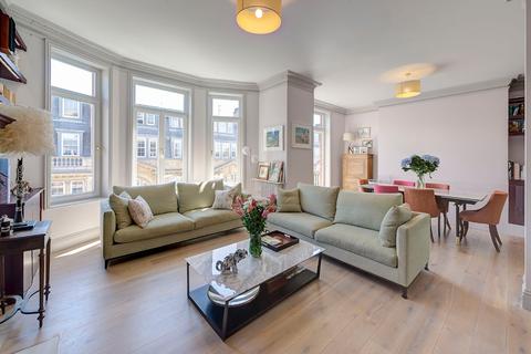 4 bedroom flat for sale - Viscount Court, 1 Pembridge Villas, London